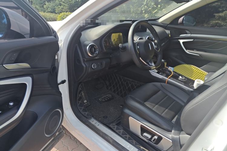 Used Wey VV7 2017 2.0T Luxury Model Driver Seat