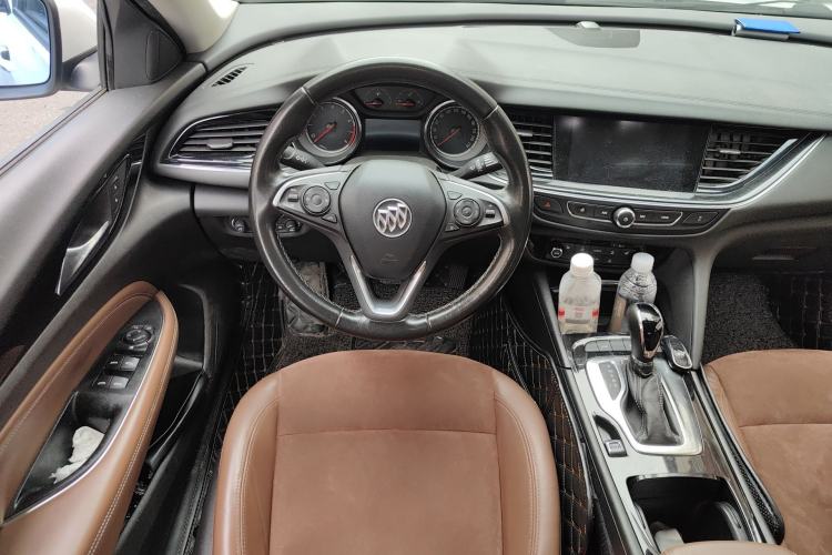 Used Buick Regal 2019 20T Elite Version China VI Standard Steering Wheel