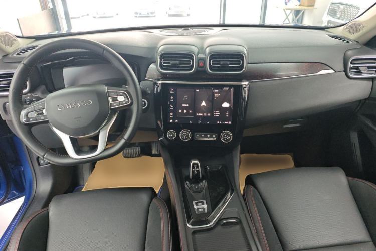 Used Lynk & Co 02 2018 1.5T DCT Two-Wheel Drive Pro Version China V Emission Standard
