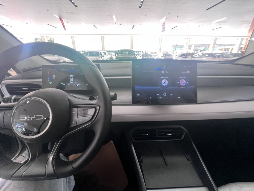 BYD Seal 05 DM-i 2025 DM-i Smart Drive 55KM Luxury Model — снимка 14