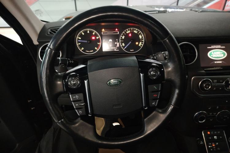 Used Land Rover Discovery 2016 3.0 SC Obsidian Black Heritage Edition SE