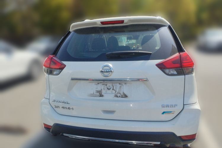 Used Nissan X-Trail 2017 2.5L CVT Luxury Edition 4WD Exterior 4