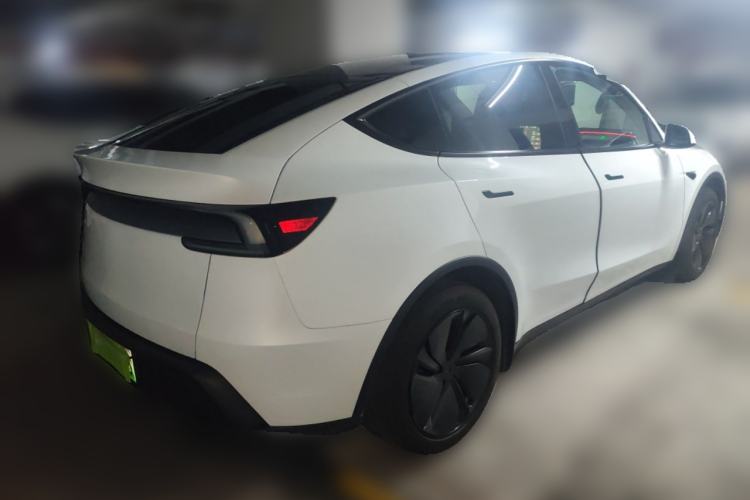 Used Tesla Model Y 2025 Rear-Wheel-Drive Version