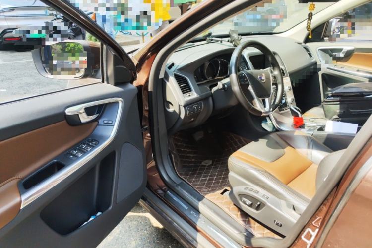 Used Volvo XC60 2017 T5 AWD Smart Range Edition Driver Seat