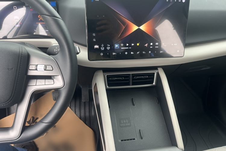 Used BYD Yuan UP 2025 Intelligent Driving Version 401 km Leading Edition