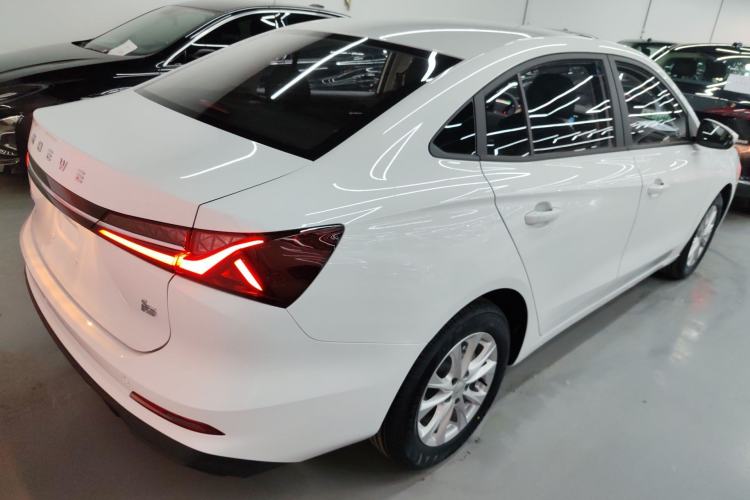 Used Roewe i5 2026 Model 1.5L Manual Comfort Version Rear Right 45 Deg