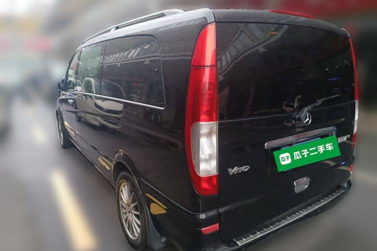 Used Mercedes-Benz Vito 2011 2.5L 7-seater executive version