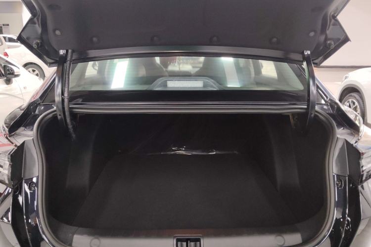 Used Dongfeng Aeolus Yixuan 2025 1.5L Automatic Luxury Version
