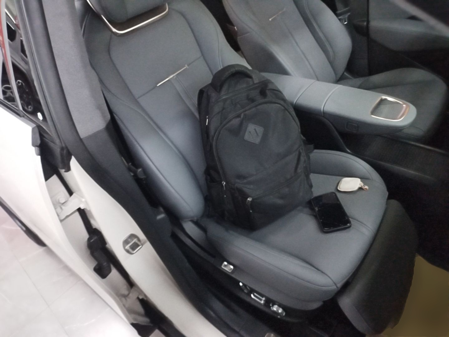 Zeekr X 2023 Rear-Drive YOU Edition 4 Seats — снимка 19