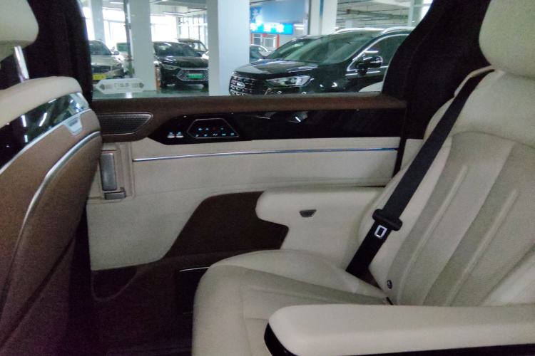 Used BYD Xia 2025 DM-i 1.5T 180km Beyond Edition
