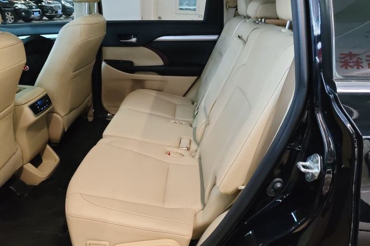 Used Toyota Highlander 2015 2.0T Four-Wheel Drive Luxury Edition 7-Seater
