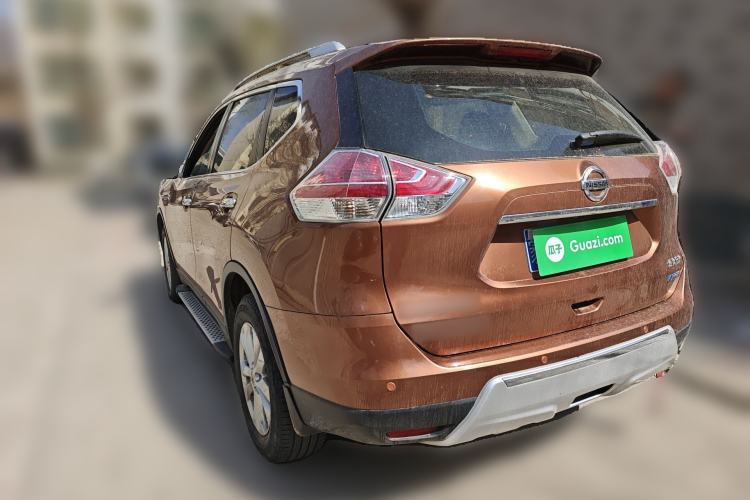 Used Nissan X-Trail 2014 2.5L CVT Leading Edition 4WD Rear Left 45 Deg