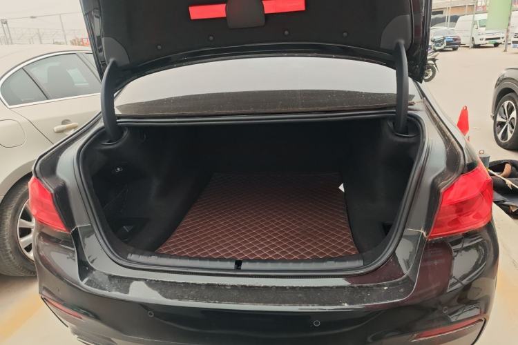 Used BMW 5 Series 2018 530Li Leading Model M Sport Package