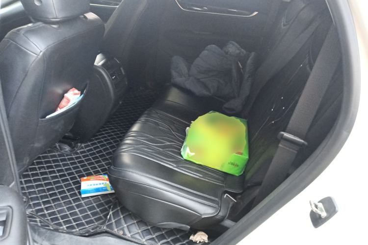 Used Cadillac XT5 2018 25T Luxury Model
