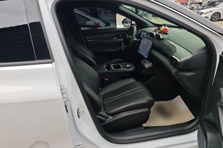 Used Dongfeng Aeolus L7 New Energy 2025 518 Comfort Edition