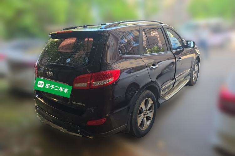 Used Hyundai Santa Fe Classic 2012 2.4 Comfort Edition 5-Seater Two-Wheel Drive