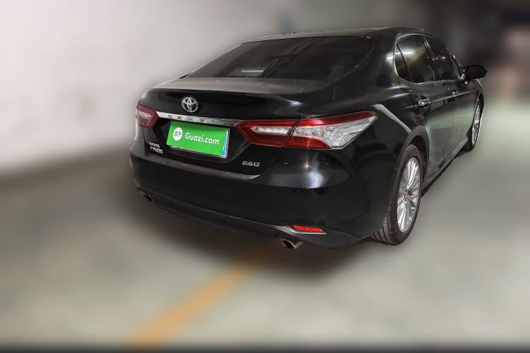 Used Toyota Camry 2018 2.5G Luxury Edition Rear Right 45 Deg