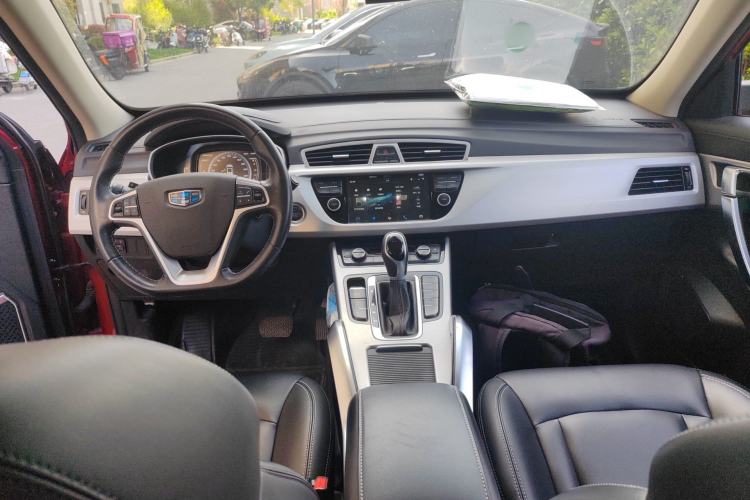 Used Geely Auto Emgrand X7 Sport 2016 1.8TD Automatic Smart Model Center Console