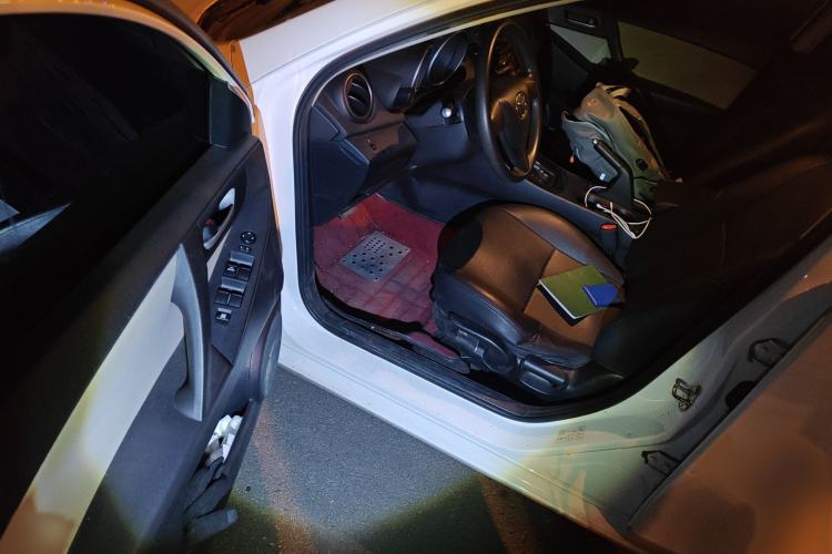 Used Mazda 3 2015 Sedan 1.6L Automatic Comfort Model