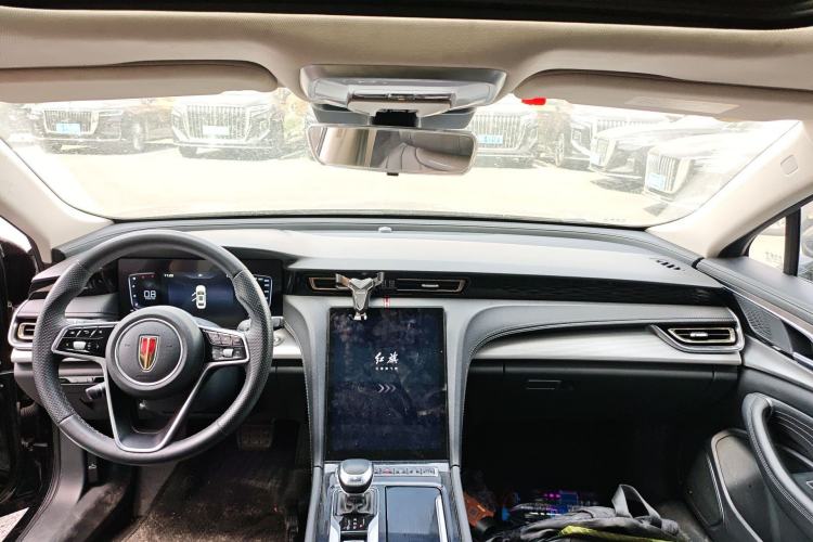 Used Hongqi H5 2024 1.5T DCT Smart Connect Flagship Edition Center Console