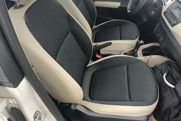 Used Skoda Fabia 2015 1.4L Automatic Chuanxing Edition Right Front Seat