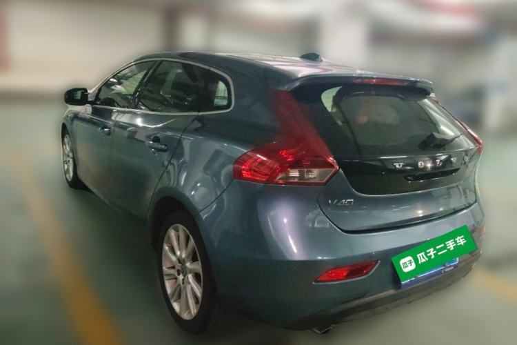 Used Volvo V40 2014 2.0T Zhiya Edition
