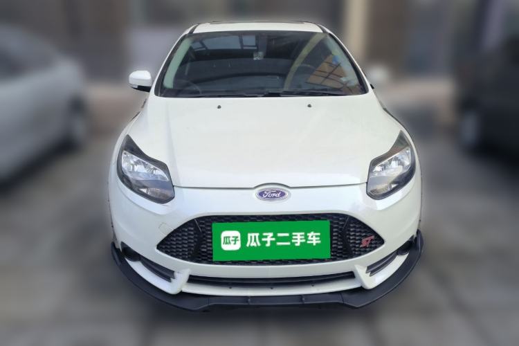 Used Ford Focus 2012 Hatchback 2.0L Automatic Luxury Sport Model
