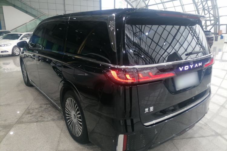 Used VOYAH Dream 2025 PHEV Four-Wheel Drive Excellence Kunpeng Edition