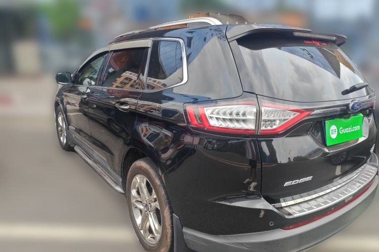 Used Ford Edge 2016 EcoBoost 245 Two-Wheel-Drive Titanium 7-Seater
