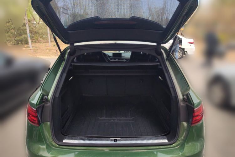 Used Audi RS 4 2019 RS 4 2.9T Avant Trunk