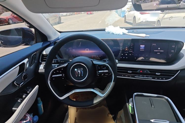 Used Buick LaCrosse 2025 Platinum Avia Edition