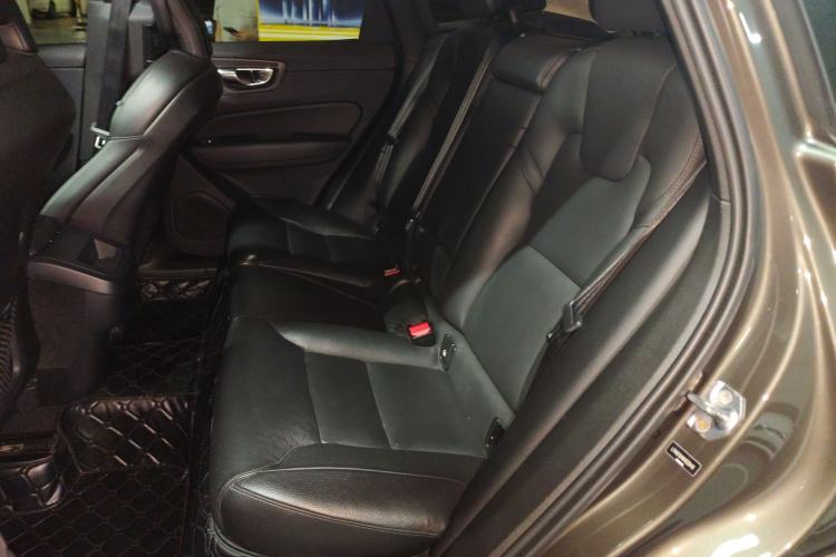 Used Volvo XC60 2019 T5 4x4 Smart Edition China V Standard Left Rear Seat