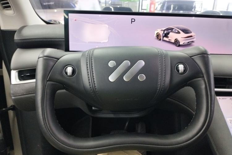 Used IM LS6 2025 Long-Range Lingxi Intelligent Driving Edition Steering Wheel