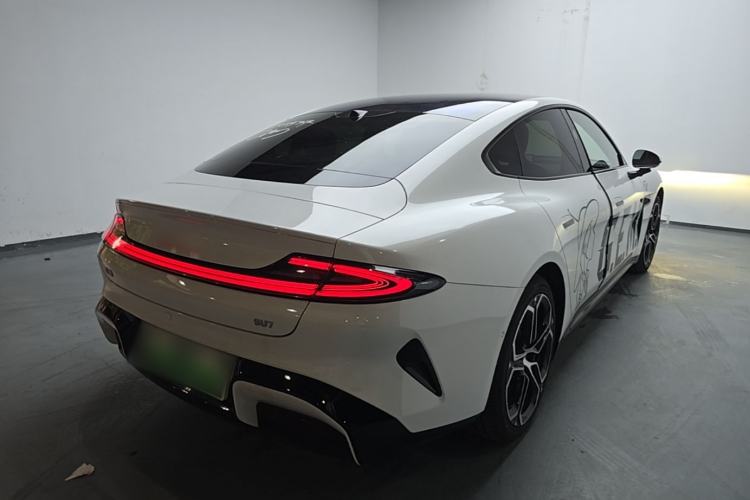 Used Xiaomi Auto SU7 2024 Rear-Drive Long-Range Intelligent Driving Version