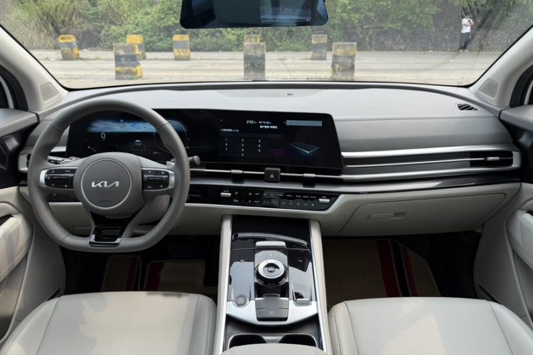 Used Kia Sportage (Chinese Domestic Model) 2023 1.5T Two-Wheel Drive Prestige Edition Interior 4