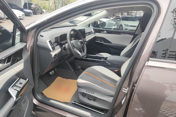 Used Volkswagen ID.6 CROZZ 2022 Long-Range PRO Edition
