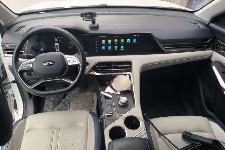 Used JAC X8 E 2024 Joyful Edition 7-Seater
