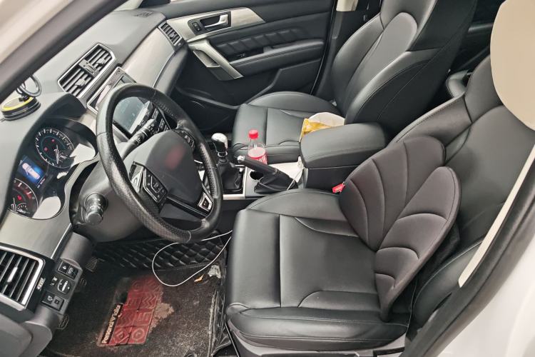 Used Haval H2 2014 1.5T Manual Two-Wheel Drive Elite Edition Left Front Seat