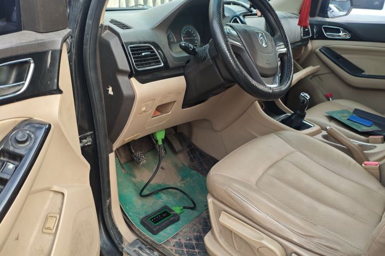 Used Baojun 730 2014 1.5L manual Comfort ESP version 7 seats
