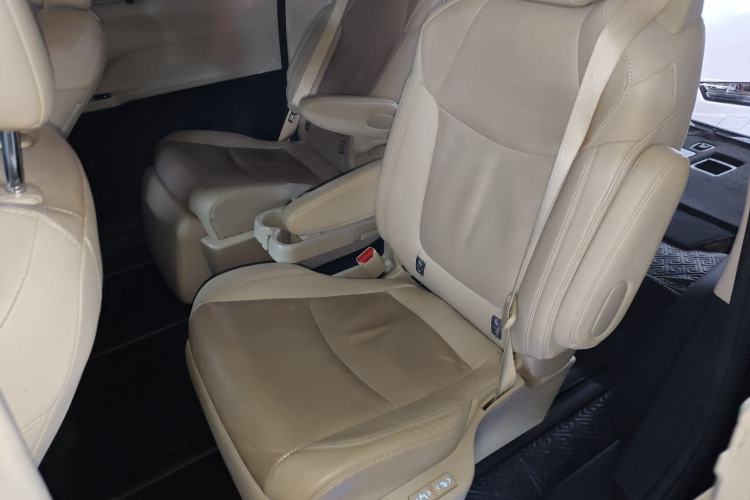 Used Toyota SIENNA 2021 2.5L Hybrid Ultimate Edition Left Rear Seat