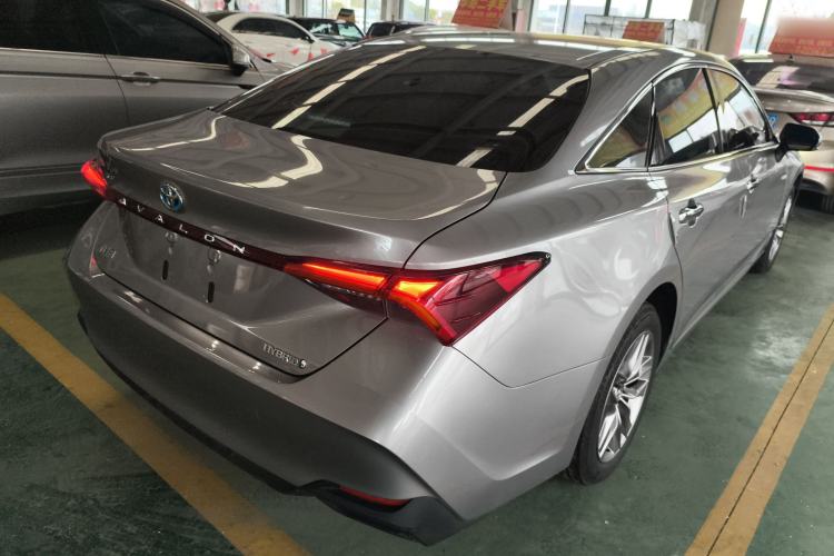 Used Toyota Avalon 2019 Dual-Engine 2.5L Luxury Edition China VI Standard Rear Right 45 Deg