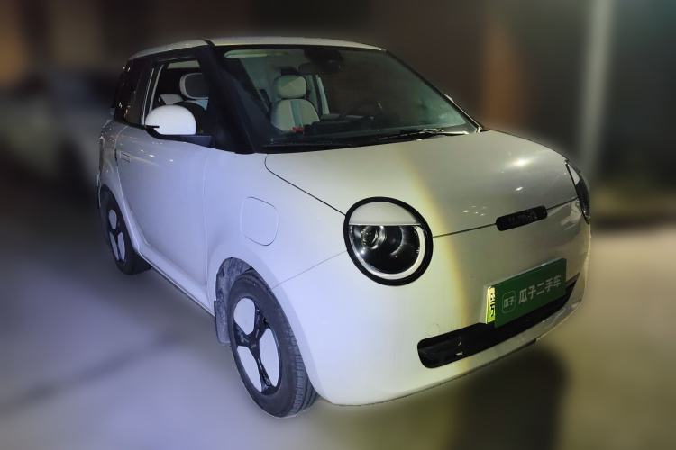 Used CHANGAN NEVO Lumin 2023 301km Honey Dew Edition Front Right 45 Deg