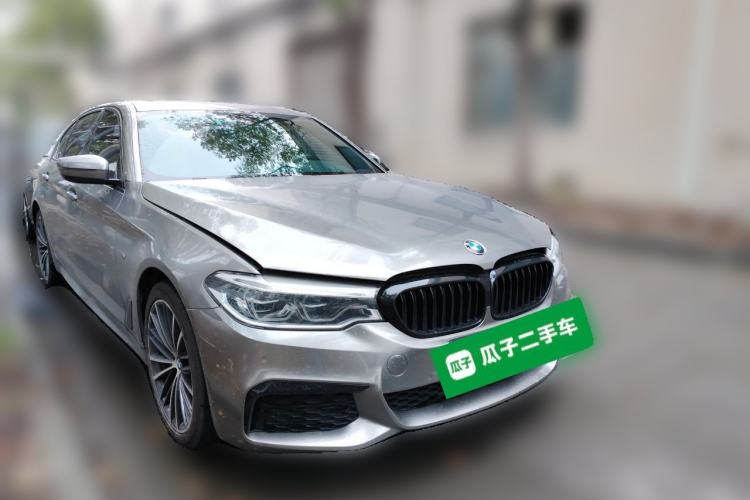 Used BMW 5 Series 2020 530Li Leading Model M Sport Package Front Right 45 Deg