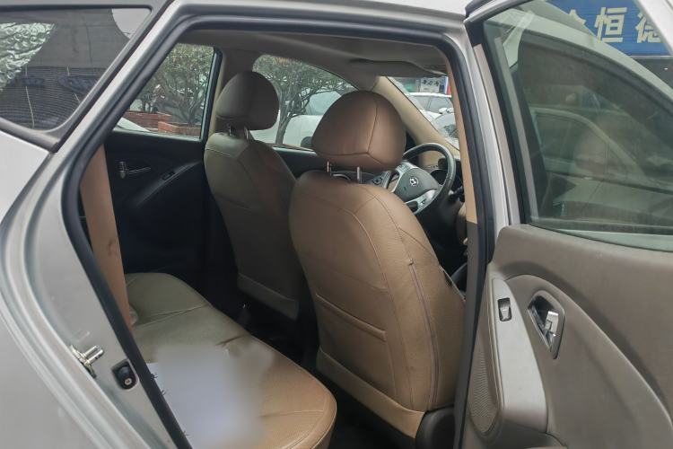 Used Wuling Yangguang 2025 Model 400km Bus Edition—Comfort Edition