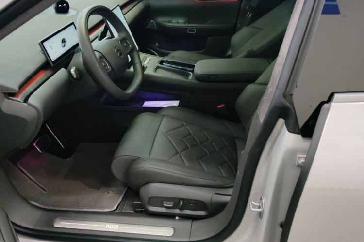 Used Nio ET7 2024 75 kWh Executive Signature Edition Left Front Seat