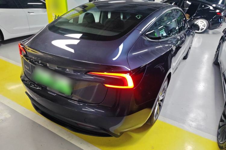 Used Tesla Model 3 2025 Rear-Wheel-Drive Version
