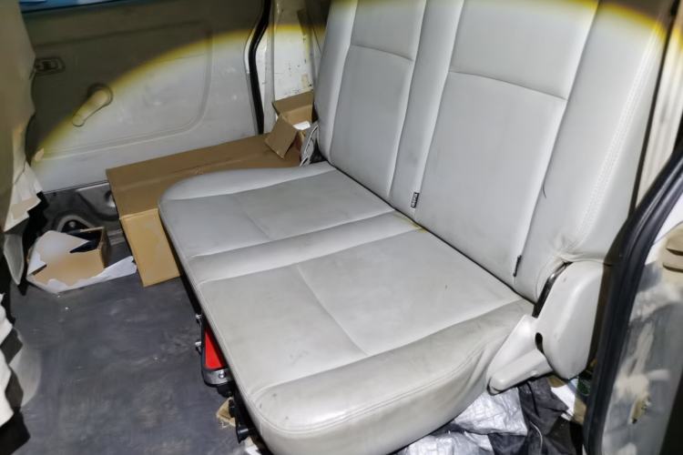 Used Jinbei New Hiace X30L 2016 1.5L Wealth Edition DLCG14 Left Rear Seat