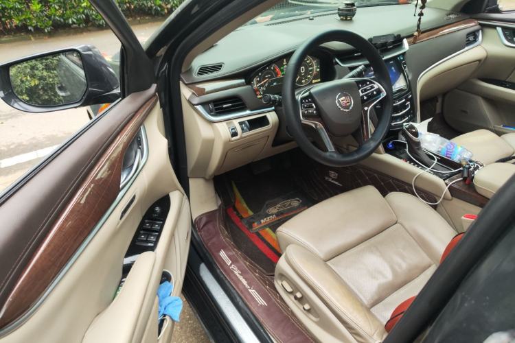 Used Cadillac XTS 2013 28T Luxury Model