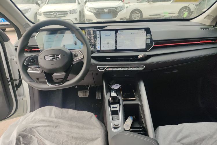 Used Geely Auto Binray 2024 Binrui COOL 1.5T DCT Longteng Edition Center Console