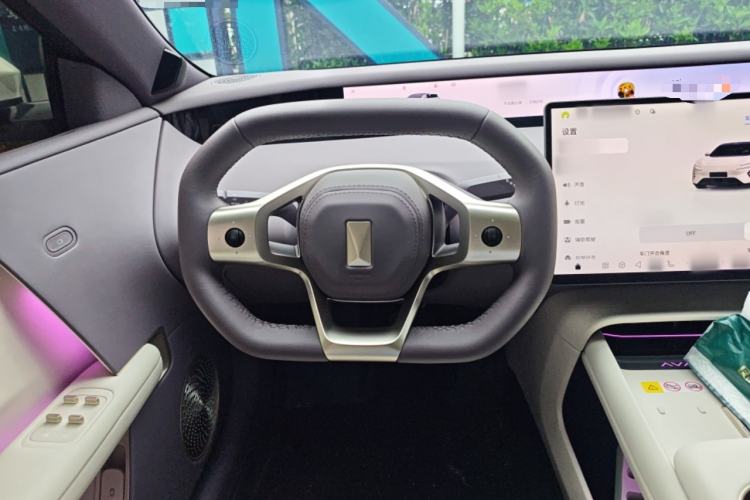 Used Avatr 06 2025 Max All-Electric Version Steering Wheel